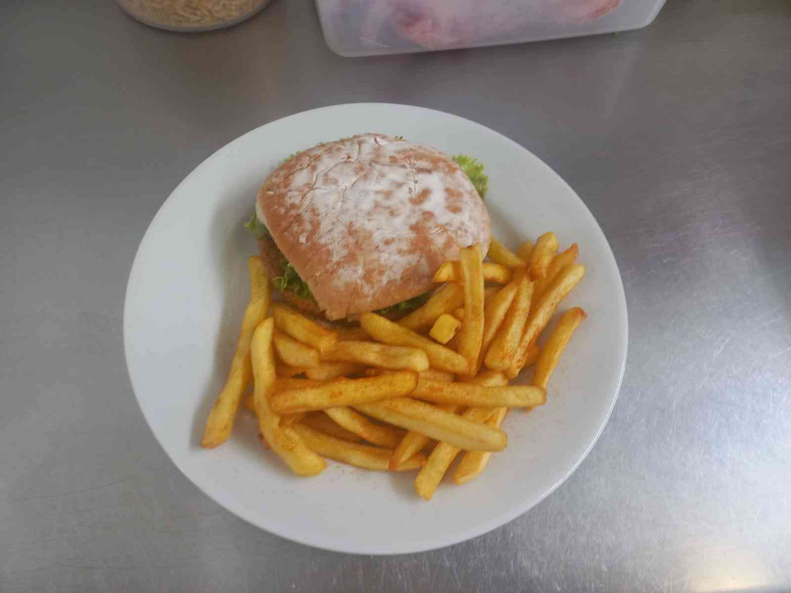 Sándwich de Pollo Apanado